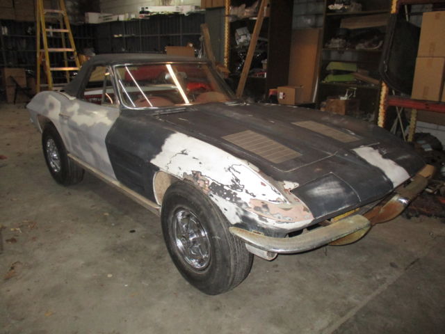 1963 CORVETTE STING RAY CONVERTIBLE 327/300 4 SPEED WHITE/RED PROJECT! ONE OWNER 1963 Chevrolet Corvette WHITE/RED