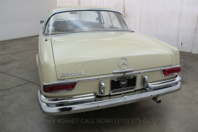 1963 Mercedes-Benz 220SE Coupe - photo 12