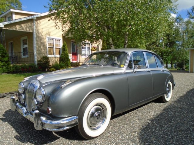 1963 Jaguar Daimler 2.5 V8 - photo 2