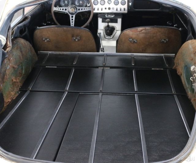 1963 Jaguar E-Type Coupe - photo 13