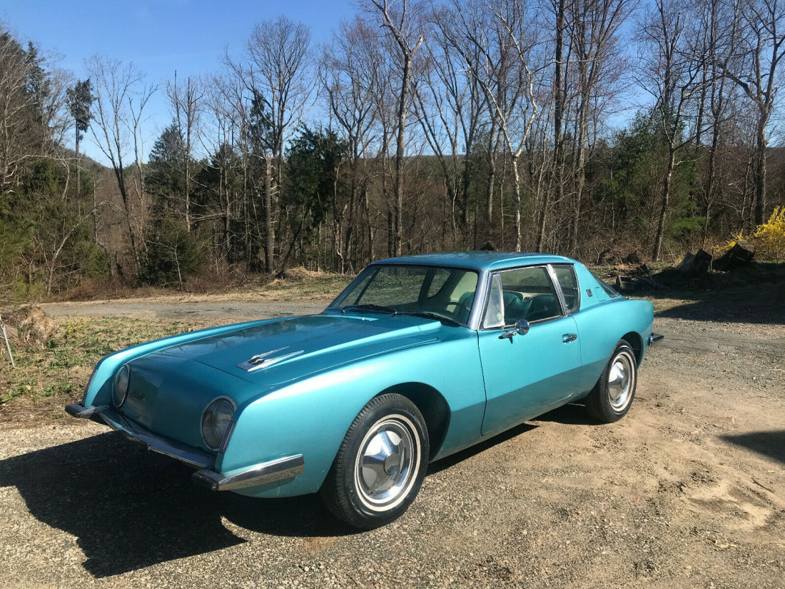 1963 first year Studebaker Avanti four speed beautiful turquose grand tourer 1964 Studebaker Avanti