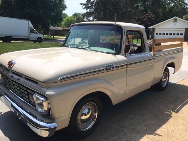 1963 Ford F-100 Style Side Short Bed 1963 Ford F-100