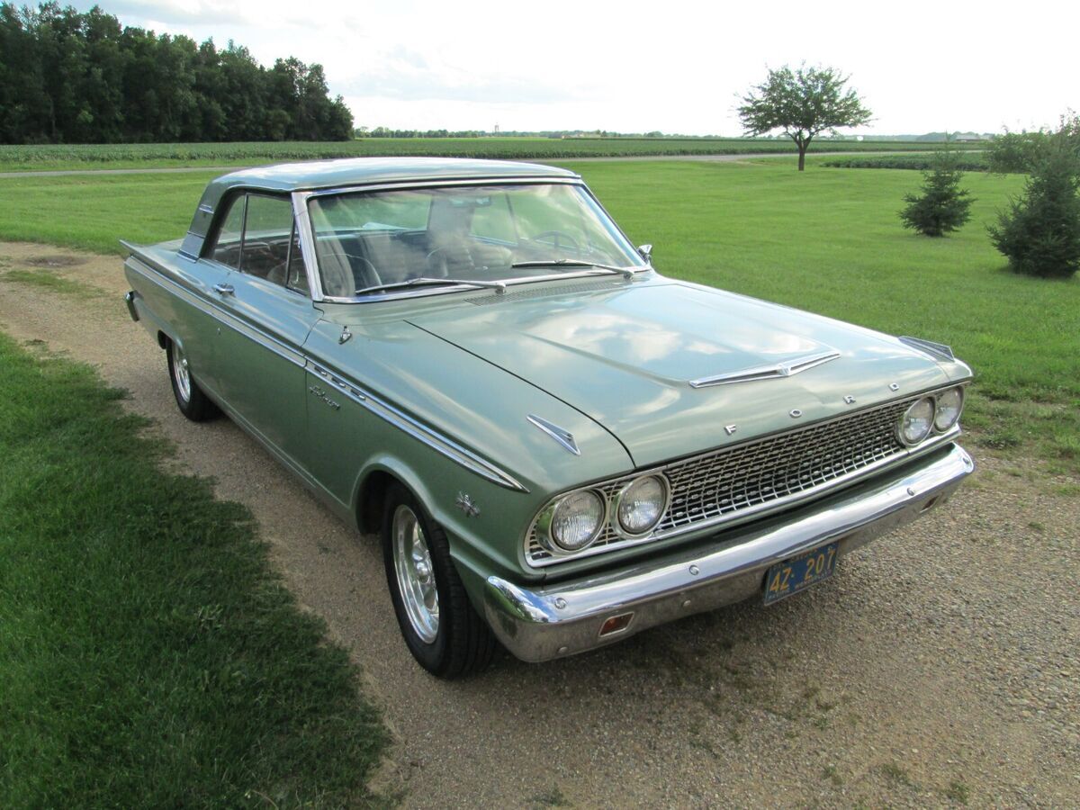 1963 Ford Fairlane - photo 2
