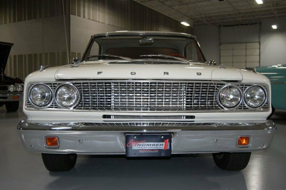 1963 Ford Fairlane 500 Sport Coupe - photo 10