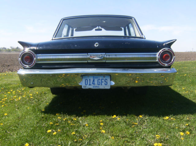 1963 Ford Fairlane 4 door - photo 2