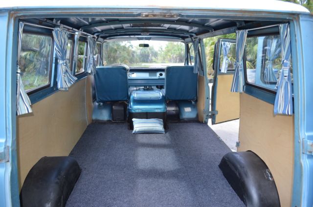 1963 Ford Falcon Club Wagon Deluxe - photo 12