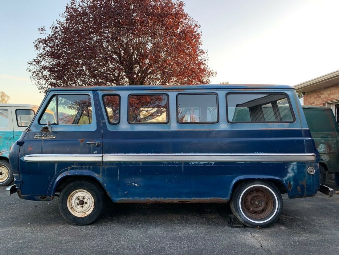 1963 Ford E-Series Van - photo 2