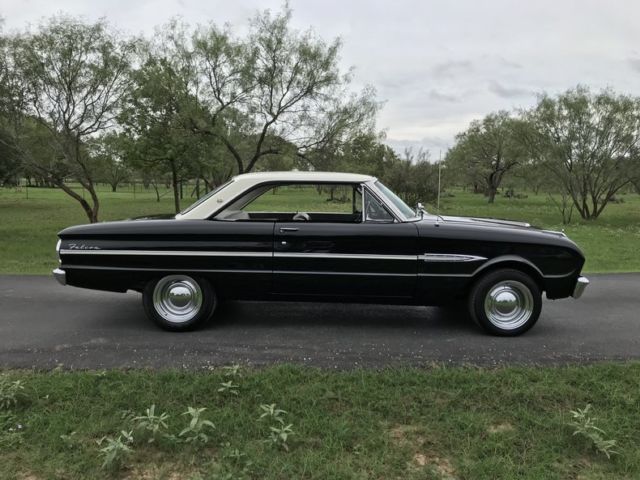 1963 Ford Falcon FUTURA 2DR HARTOP 4 SPEED BUCKETS AC NICE - photo 5