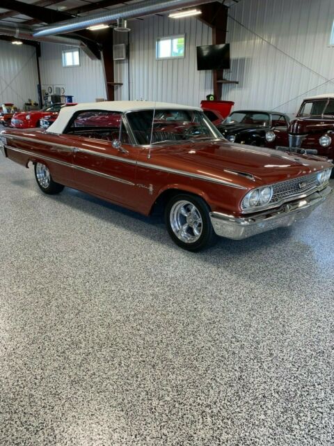 1963 Ford Galaxie 500 XL - photo 2