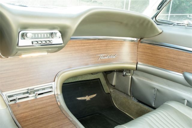 1963 Ford Thunderbird - photo 11