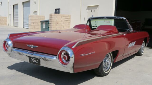1963 Ford Thunderbird Speedster Convertible 390 Z CODE WEST COAST CAR! - photo 8