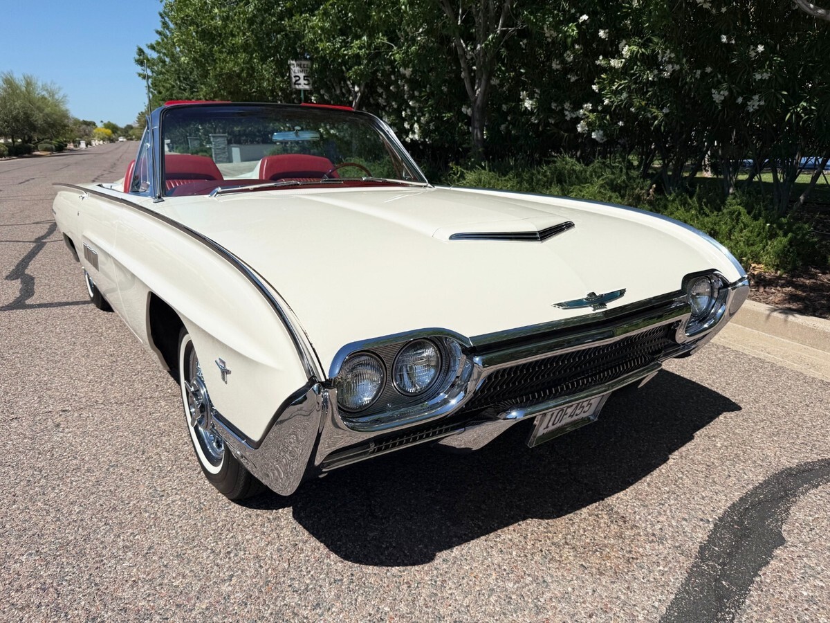 1963 Ford Thunderbird Sports Roadster - photo 2