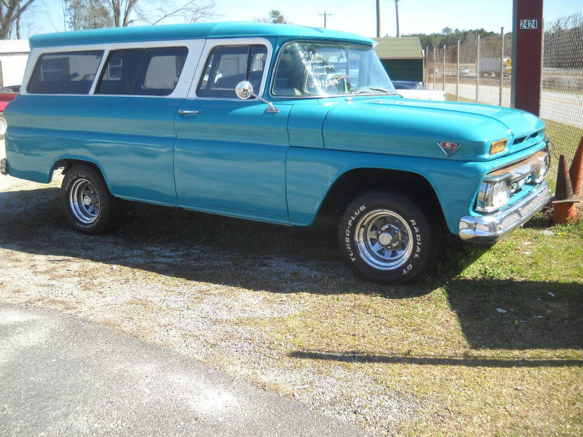 1963 GMC Suburban - photo 13