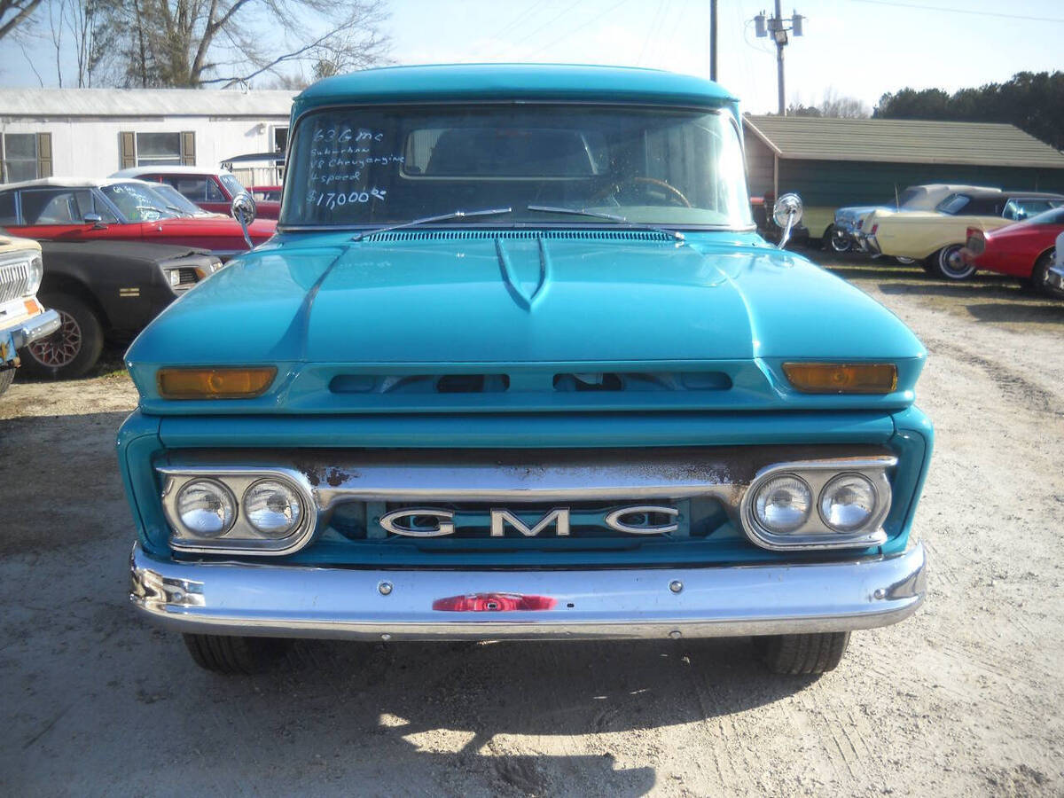 1963 GMC Suburban - photo 6