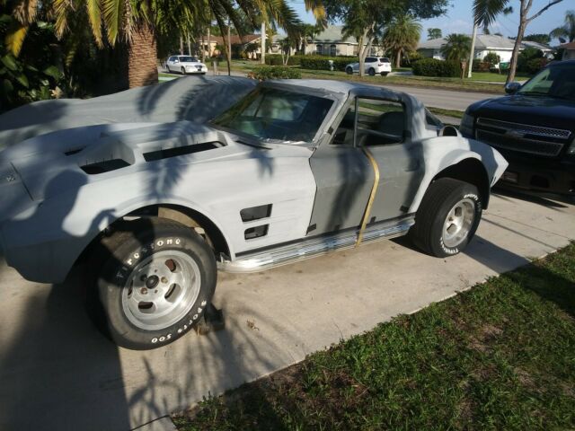 1963 Chevrolet Corvette - photo 2