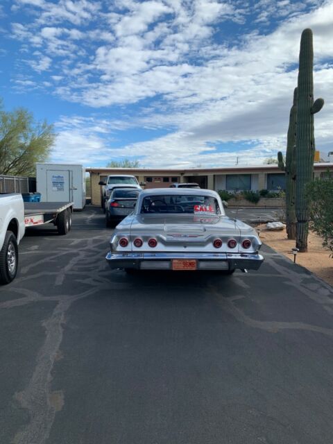 1963 Chevrolet Impala - photo 2