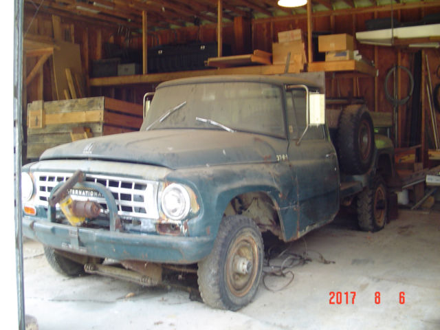 1963 International C1200 4x4 stepside pick-up truck IHC Prototype 8 ½ foot body 1963 International Harvester C1200 4x4