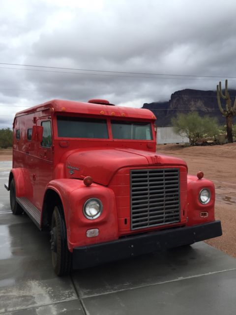 1963 International Harvester Loadstar 1600 Armored Car Bullet Proof Windows - photo 2