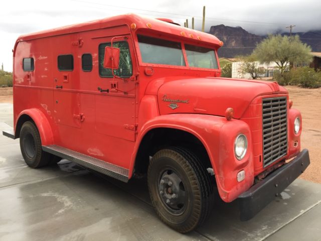 1963 International Harvester Loadstar 1600 Armored Car Bullet Proof Windows - photo 3