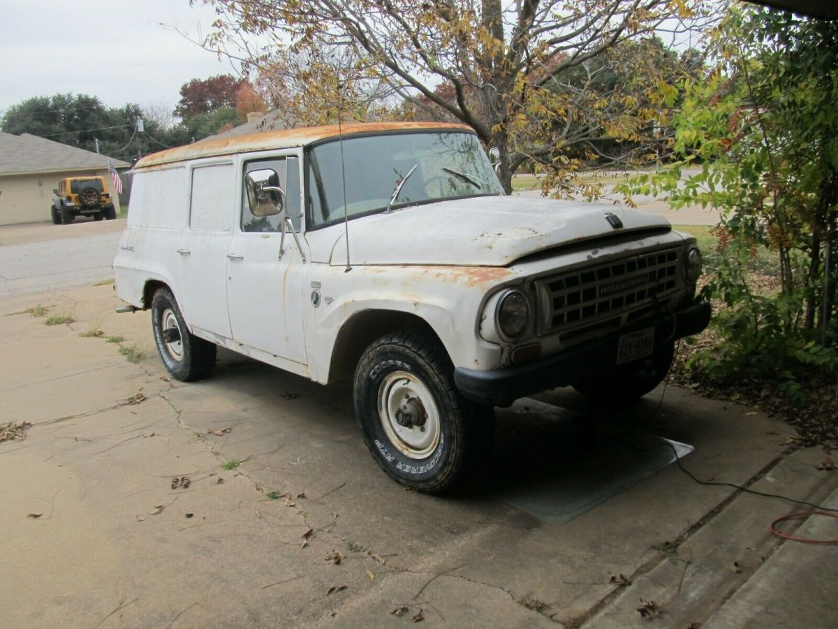 1963 International Harvester IHC C-1200 Travelall, 4x4, 5-speed, V-304 1963 International Harvester 1200C