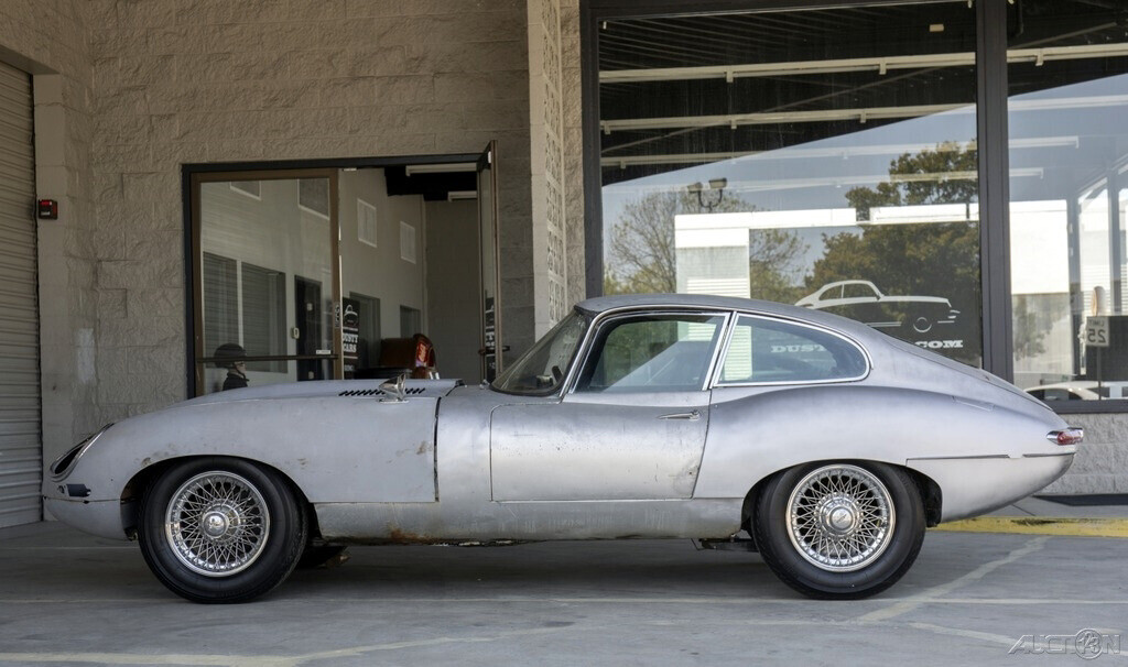 1963 Jaguar E-Type Series 1 Coupe - photo 2
