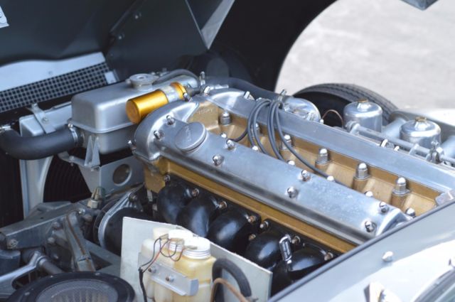 1963 Jaguar E-Type 3.8 XKE Series1 Convertible - photo 7