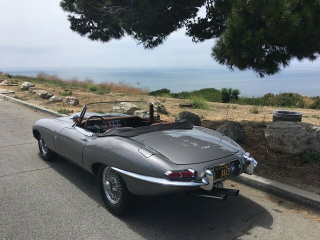 1963 Jaguar E-Type Convertible - photo 11