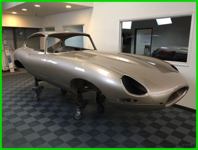 1963 JAGUAR E-TYPE 3.8 SERIES 1 FHC. ORIG GOLDEN SAND/BEIGE. 4-SPEED. JDHT CERT 1963 Jaguar E-Type