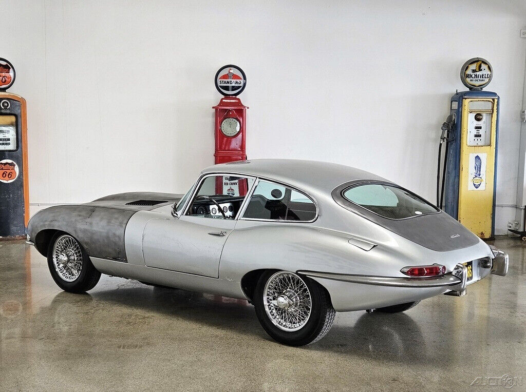 1963 Jaguar E-Type 3.8 liter Series 1 Coupe - photo 3