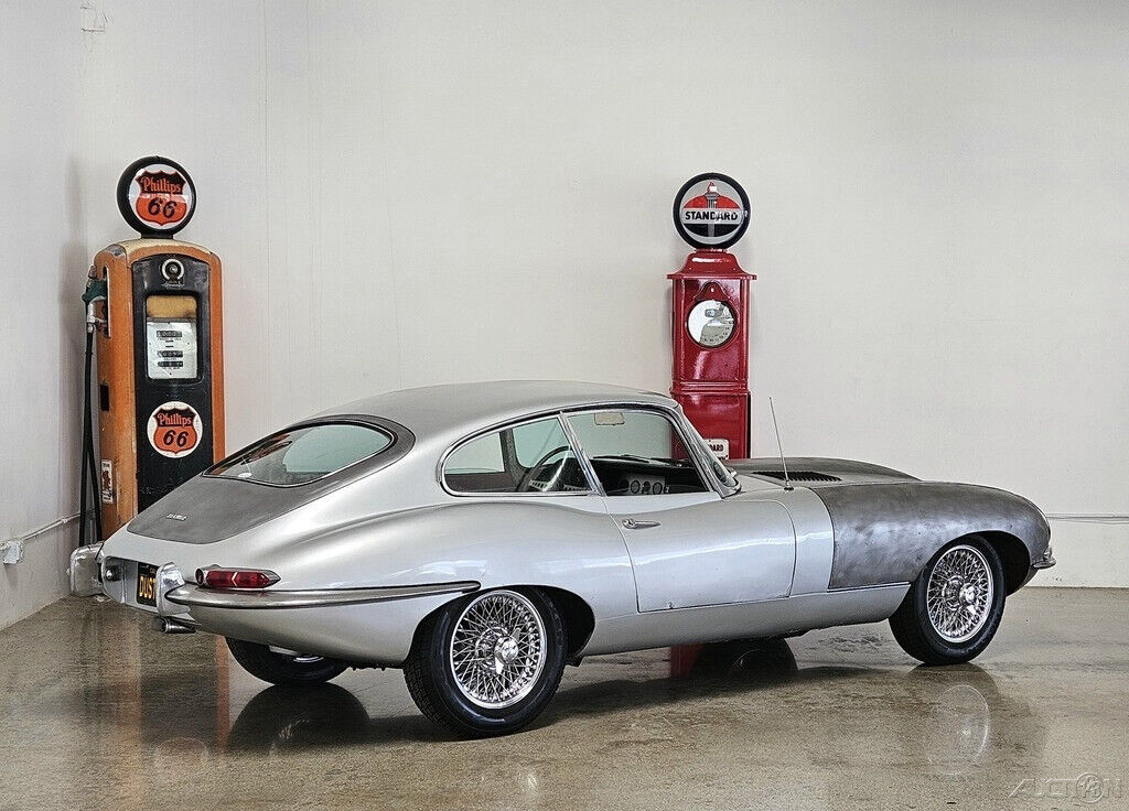 1963 Jaguar E-Type 3.8 liter Series 1 Coupe - photo 5