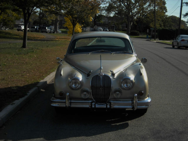 1963 Jaguar MK 2 3.8 - photo 2