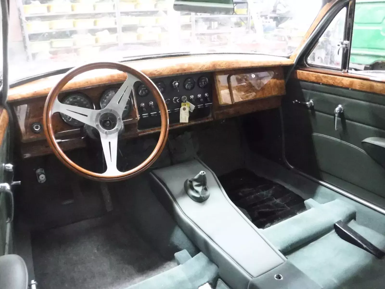 1963 Jaguar MK2 - photo 4