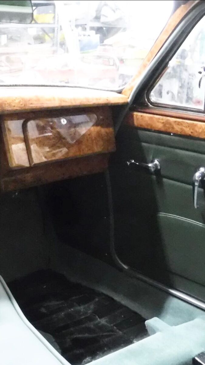 1963 Jaguar MK2 - photo 13
