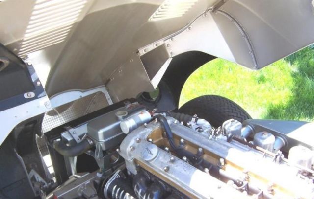 1963 Jaguar E-Type FHC - photo 9