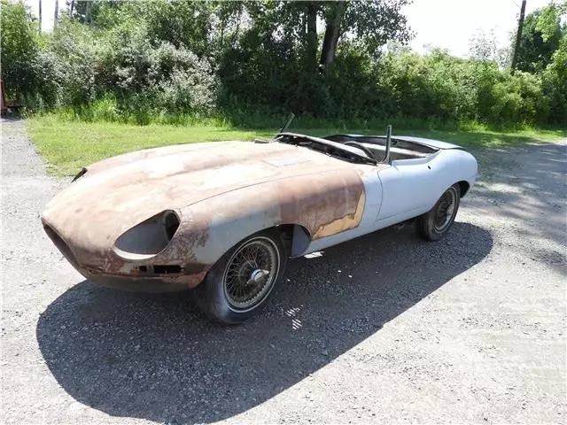 1963 Jaguar XKE E-type Roadster Restoration Project 1963 Jaguar XKE E-Type Series 1 Roadster Project 2876