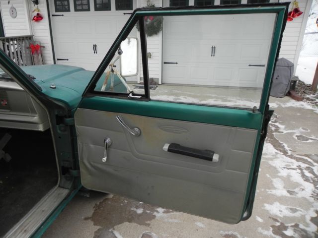 1963 Willys J200 - photo 6