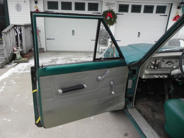 1963 Willys J200 - photo 8
