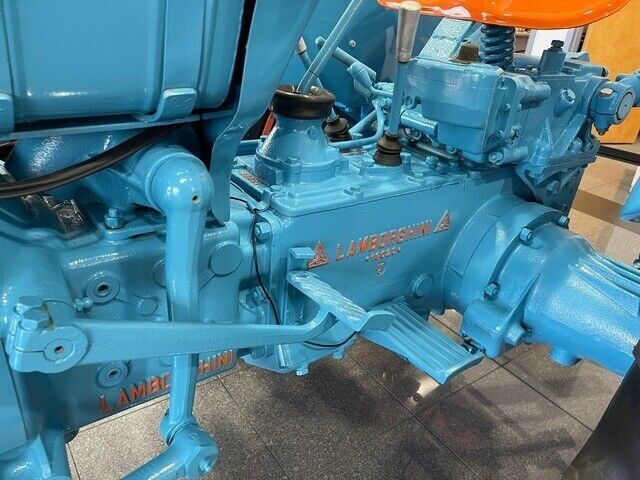 1963 LAMBORGHINI 2R TRACTOR - (COLLECTOR SERIES) - photo 7