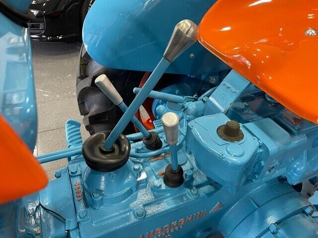 1963 LAMBORGHINI 2R TRACTOR - (COLLECTOR SERIES) - photo 9
