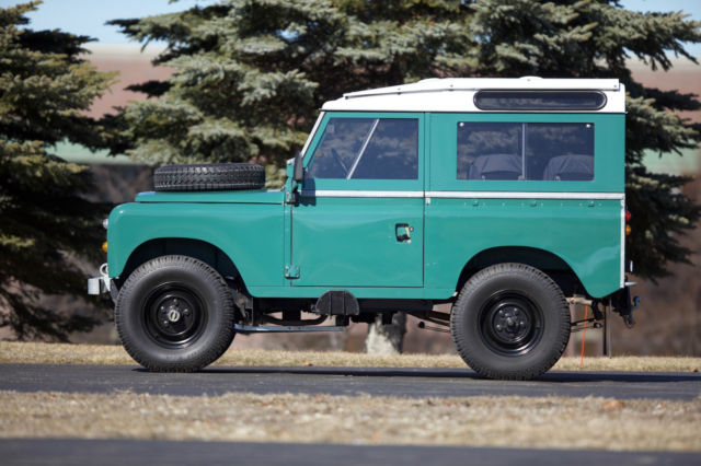 1963 Land Rover Series IIa Safari Wagon - photo 2