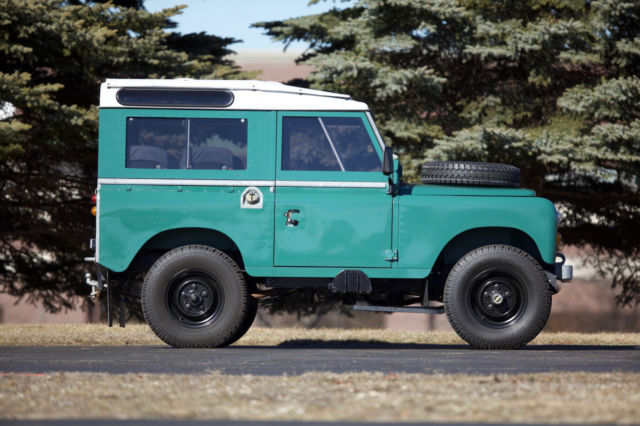 1963 Land Rover Series IIa Safari Wagon - photo 5