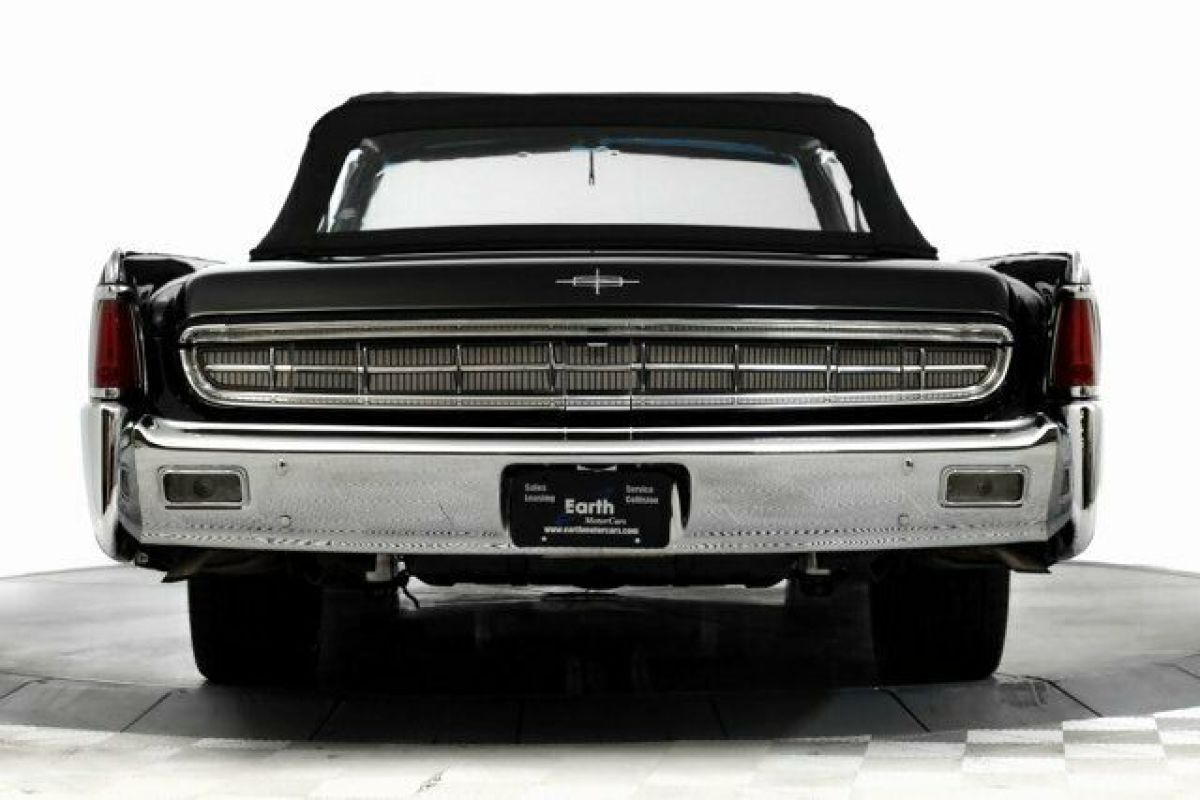1963 Lincoln Continental $300,000 Frame Off Restoration - photo 11