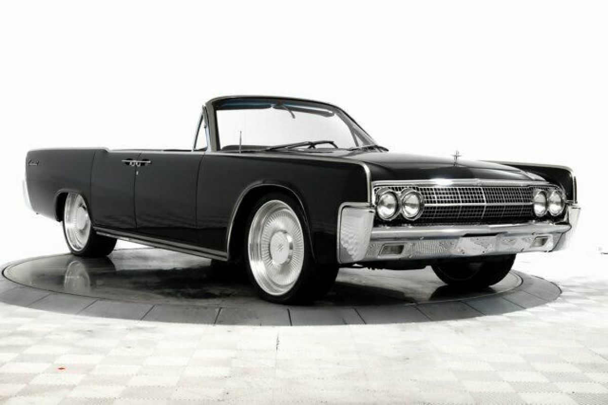 1963 Lincoln Continental $300,000 Frame Off Restoration - photo 6