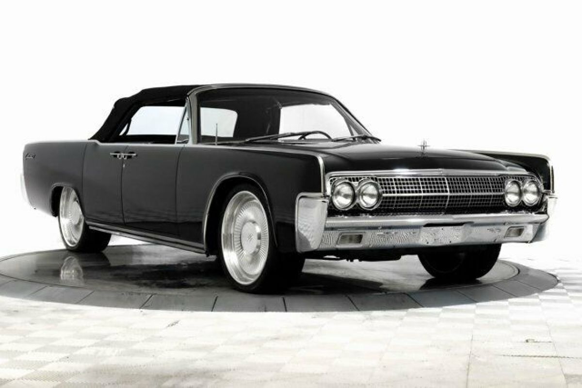 1963 Lincoln Continental $300,000 Frame Off Restoration - photo 7