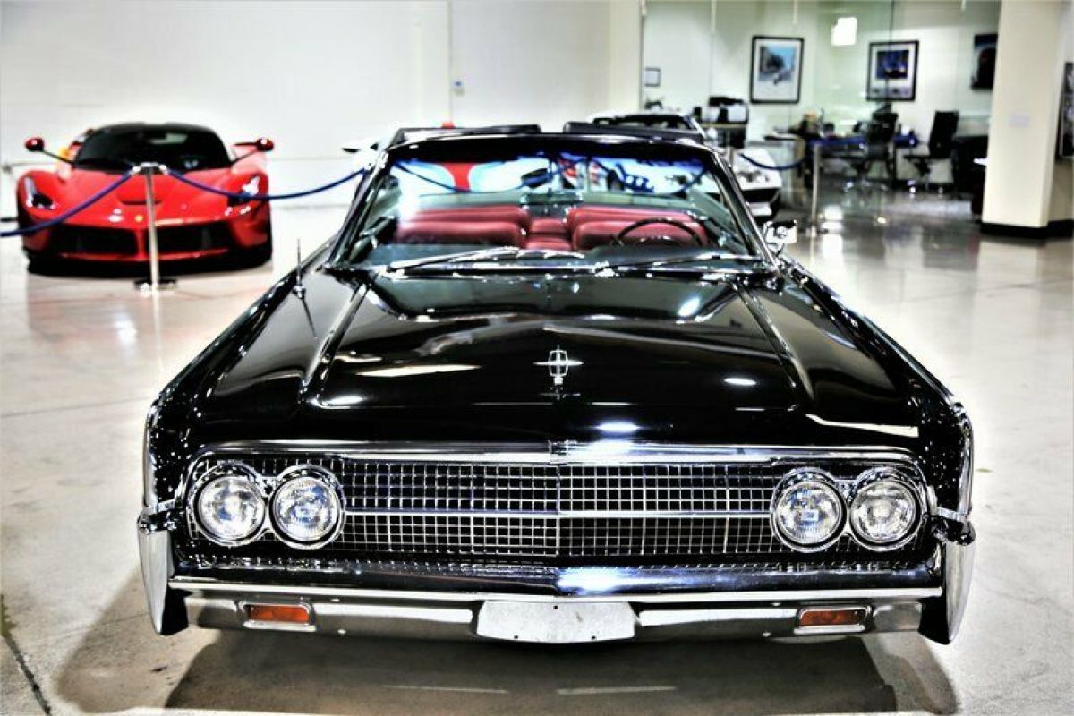 1963 Lincoln Continental Convertible - photo 11
