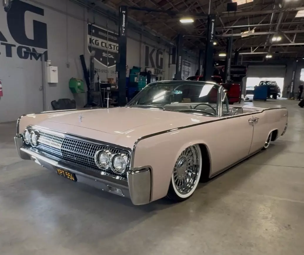 1963 Lincoln Continental - photo 2