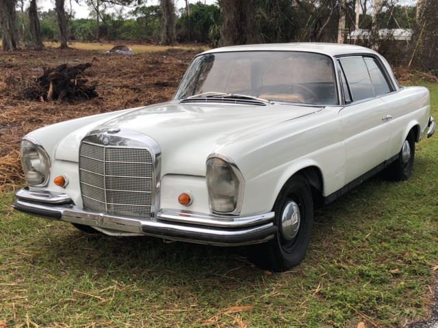 1963 Mercedes-Benz 200-Series 220SE Coupe - photo 10