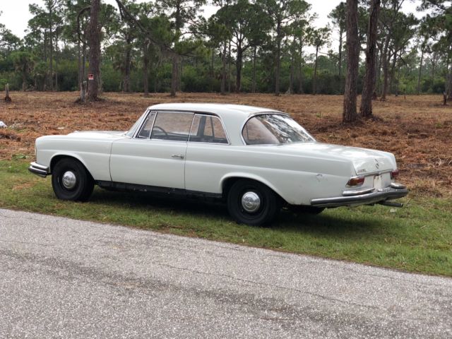 1963 Mercedes-Benz 200-Series 220SE Coupe - photo 3
