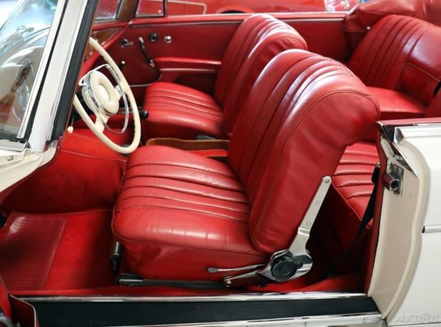 1963 Mercedes-Benz 220SE Cabriolet - photo 10