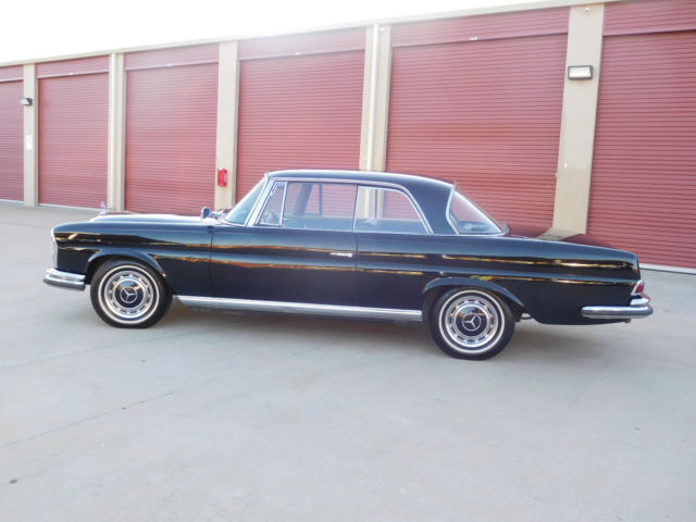 1963 Mercedes-Benz 200-Series 220se Coupe, Manual transmission. - photo 4